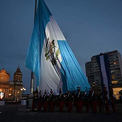 Timeline: Tributos Guatemala (Hecho por Angela Gabriela Arana Ramos)