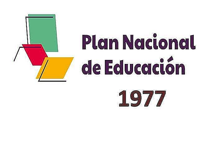 Se elabora el Plan Nacional de Educación