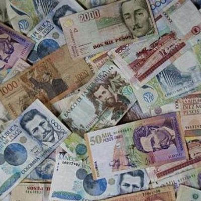 Timeline: Historia del dinero en Colombia