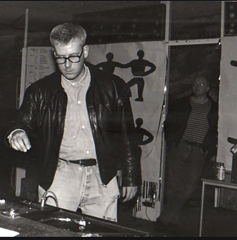 Chris Bangs le da nombre al "Acid Jazz"