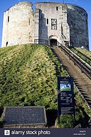 Masacre en Clifford Tower Inglaterra