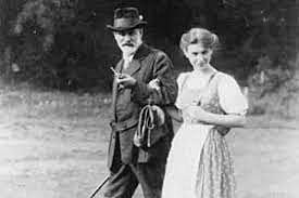 ANNA FREUD