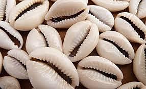 Primera moneda China