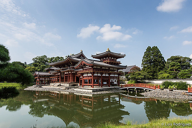 El hoodo de Byodo-in en Uji cerca de Kioto (1053).