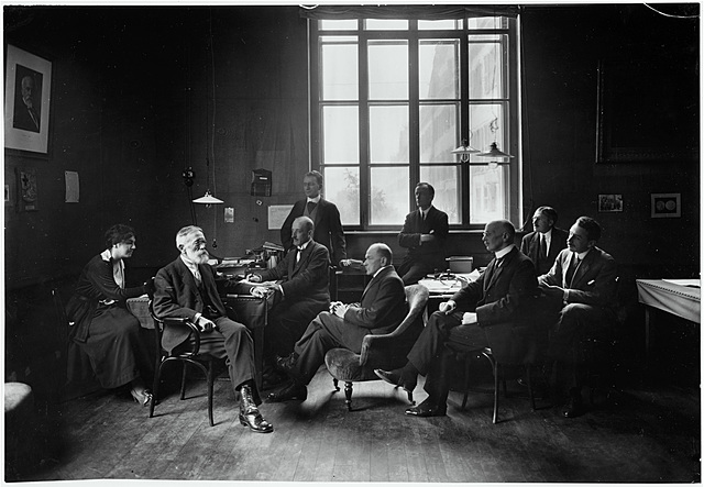 La mujer en el CICR y el campo humanitario