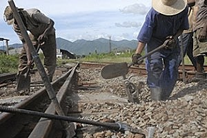 Se da comienzo a los conceptos de trabajo y profesión libre.