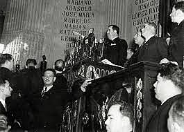 Manuel Ávila Camacho decreta la Ley Electoral Federal