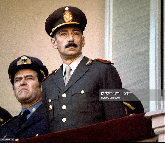 DICTADURA EN ARGENTINA