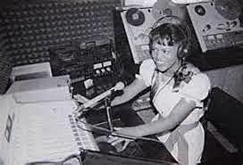 Búsqueda de nuevos medios educativos