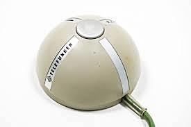 Primer Mouse de bola (1968)