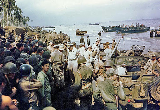 MacArthur returns to the Philippines