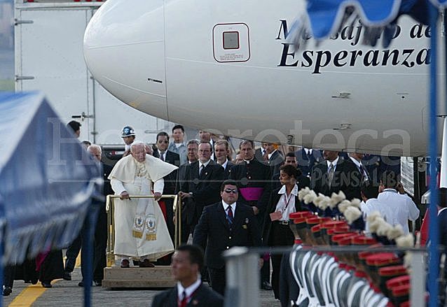 Guatemala desbordada por Juan Pablo