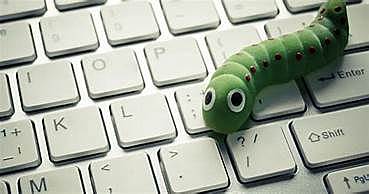 Primer programa de correo electrónico.