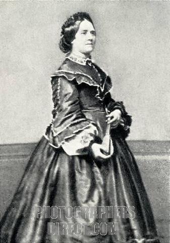 The difficult romance ended