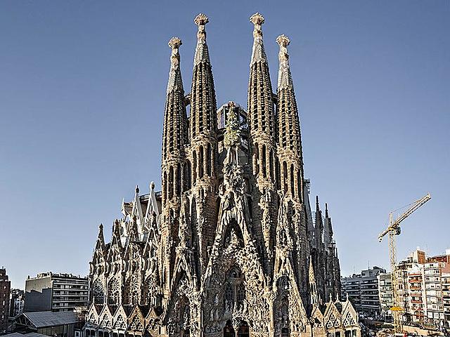 Catedral de la sagrada familia (Biomímesis)