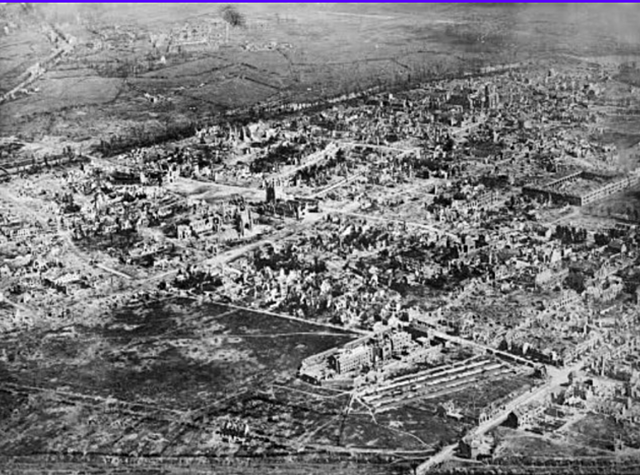 Gran plano de la ciudad de Ypres