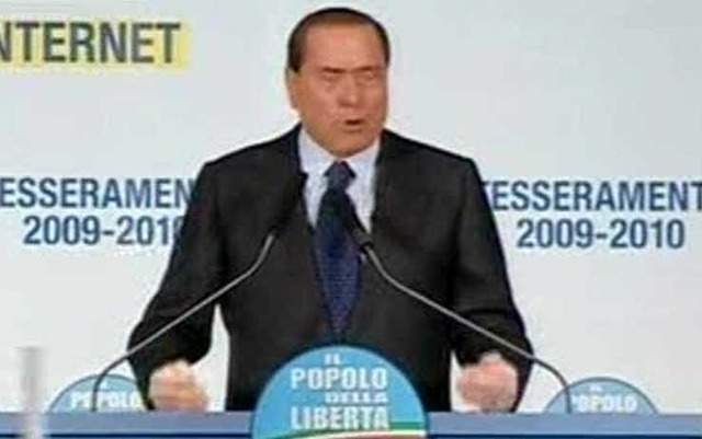 Referendum, l'annuncio di Berlusconi
