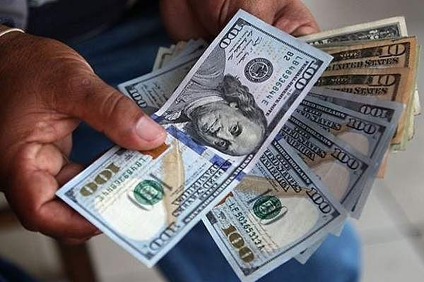 FMI ANTICIPA RIESGOS PARA EL DÓLAR POR ABULTADO DEFICIT Y CHINA INGRESA A LA OMC