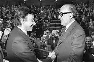 Espanya ingressa a l'OTAN