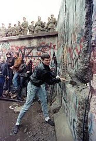 Cae el Muro de Berlin