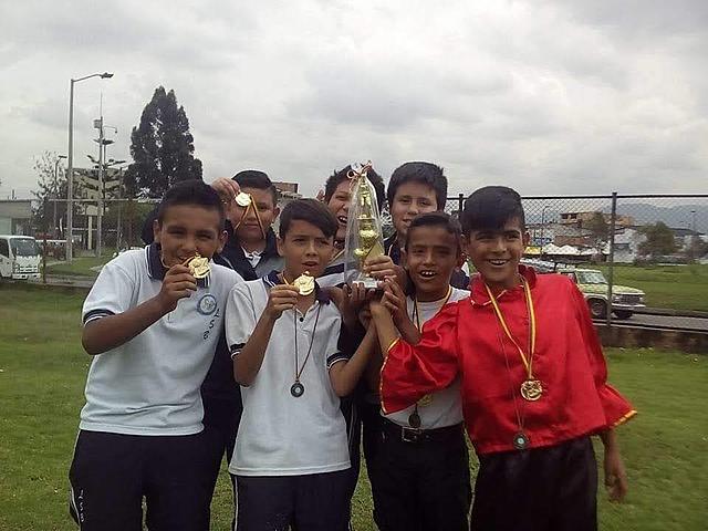 empece a estudiar en el colegio Liceo San Bernanndo