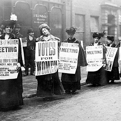 Timeline: Historia del feminismo mujer a mujer