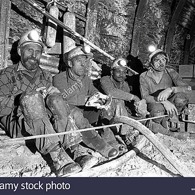 Timeline: Rol del Estado en la Evolución de la Minería Ecuatoriana