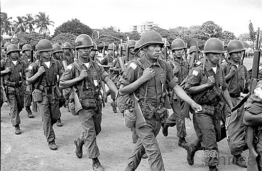 Opositores y Somocistas