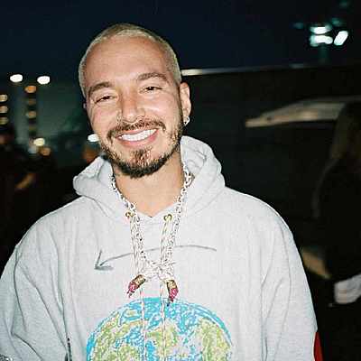 Timeline: Albumes de J balvin