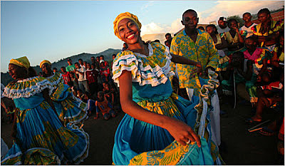 Pueblo Influyente y Libre.