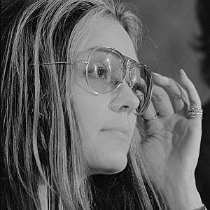 Gloria Steinem (1934)