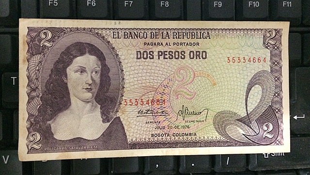 personajes en billetes
