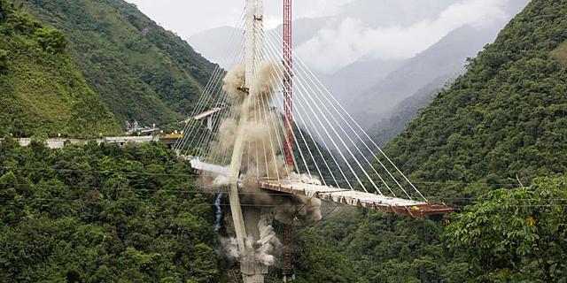 Desplome del puente Chirajara