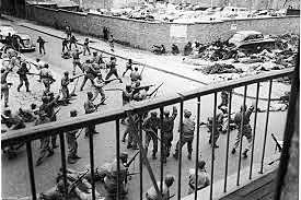 Disparo de fusil por parte de un policía.