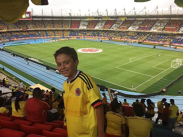 Vi jugar a la seleccion Colombia