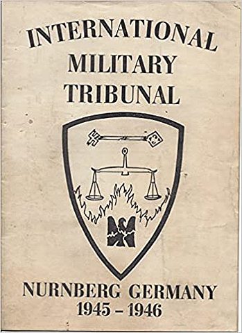 Se anuncia el estatuto del tribunal militar internacional (IMT) en la conferencia de Londres