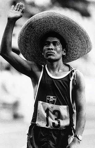 Primer oro para México