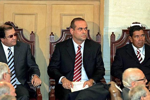 PARAS EN EL CONGRESO