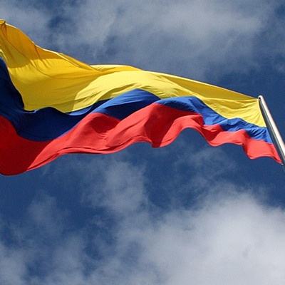 Timeline: COLOMBIA VIVE 25 AÑOS DE RESISTENCIA