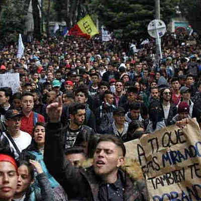 Timeline: Acontecimientos Historicos que Impactaron a la Población Trabajadora de Colombia