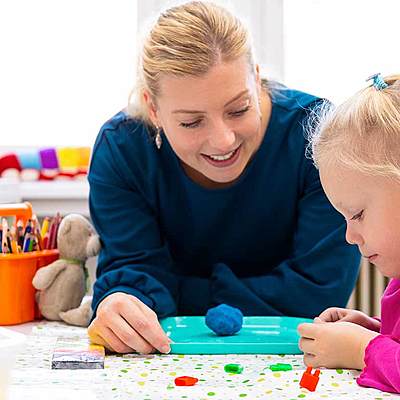 Timeline: Línea del tiempo de clínica infantojuvenil