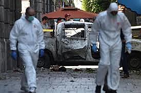 el Eln mata en un atentado al inspector general de las FF. AA., el general Ramón Arturo Rincón Quiñónez.