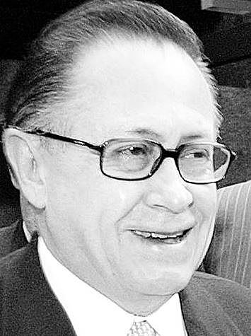 Fernando Solana Morales