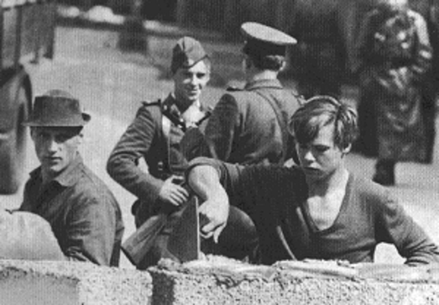 Construction of the Berlin Wall