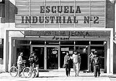 Creación de escuelas