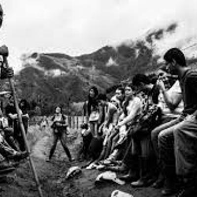 Timeline: HISTORIA DE LA EDUCACIÓN AMBIENTAL EN COLOMBIA. PRESENTADO POR ANDRES LOPEZ