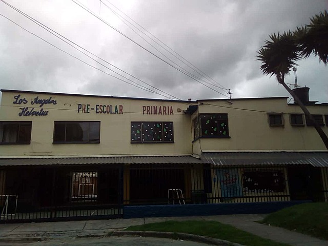 ENTRE AL NUEVO COLEGIO