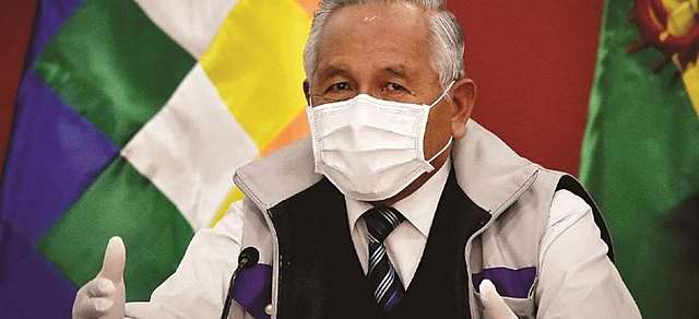 Ministro dice que la educación virtual y a distancia puede continuar, pese a la clausura del año académico