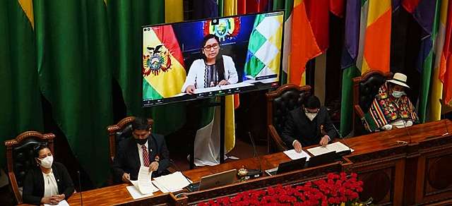 La Asamblea Legislativa no dio lugar al informe de la presidenta Áñez