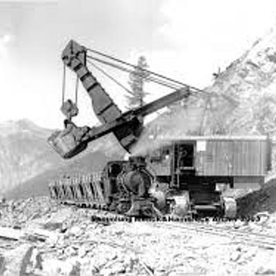 Timeline: LÍNEA DEL TIEMPO DE LA EVOLUCIÓN DE LA MAQUINARIA